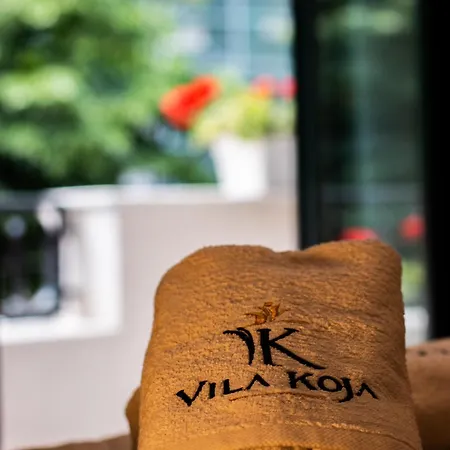 Koja Boutique * 地拉那