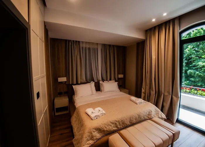 Koja Boutique * 地拉那